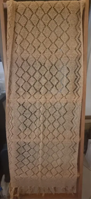 Sciarpa fatta a mano beige