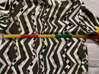 Abito sartoriale fantasia geometrica