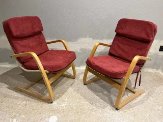 Sillón mecedora de tela y madera Tengo 2 iguales.