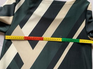 Abito sartoriale fantasia geometrica