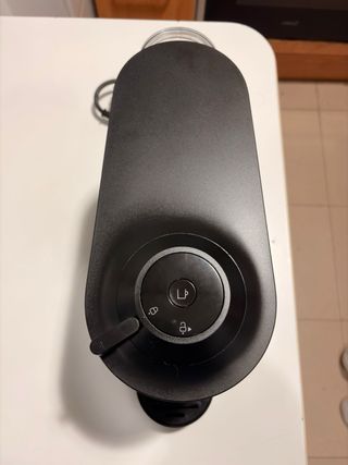 Cafetera Nespresso Negra