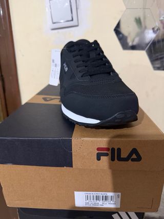 Zapatillas Fila Negras Talla 42.5