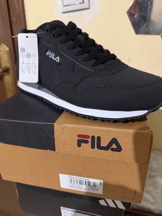 Zapatillas Fila Negras Talla 42.5