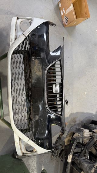 Parachoques Seat Ibiza 6J