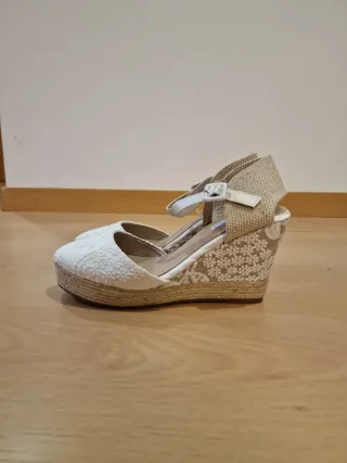Cuñas para boda Mandarina Leticia Talla 40 blanco