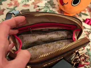 Bolso Guess Edición Limitada Lujo Marrón y Rosa