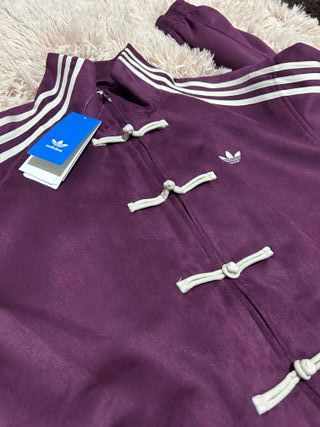 Chaqueta Adidas Edición Limitada Año Nuevo Morado