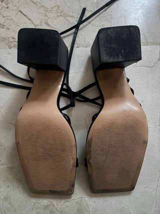 Sandalias Zara Tacón Bloque Negro