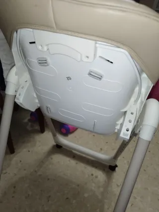 Trona para bebé color beige