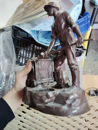 Figura Bronce Patinado Minero