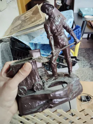 Figura Bronce Patinado Minero