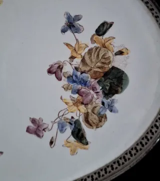 Antigua bandeja de cerámica mayólica