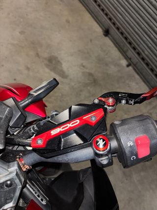 Kawasaki Z900 Roja 900cc Manual