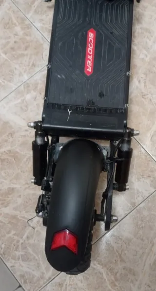 Patinete Eléctrico con Luces LED