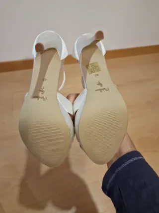 Sandalias Menbur Tacon Blanco Marfil Talla 40