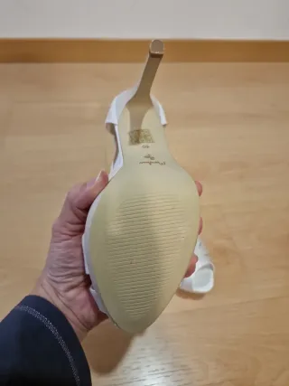 Sandalias Menbur Tacon Blanco Marfil Talla 40