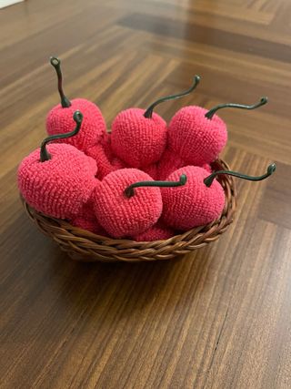 Cestino ciliegie soprammobile vintage