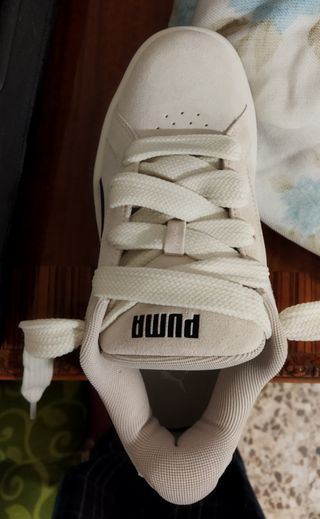 Zapatillas Puma Beige y Negro Unisex Nuevas