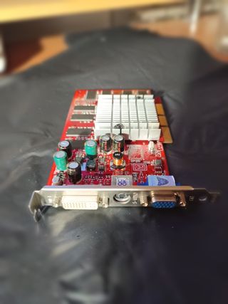 Tarjeta Gráfica ATI Soltek 128MB DDR TV-OUT DVI