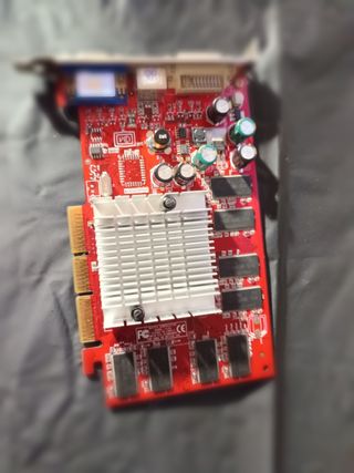 Tarjeta Gráfica ATI Soltek 128MB DDR TV-OUT DVI