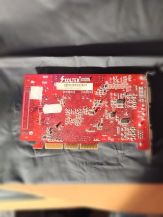 Tarjeta Gráfica ATI Soltek 128MB DDR TV-OUT DVI