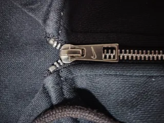 Sudadera Nike Negra con Cremallera