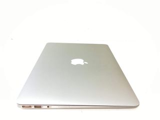 portatil apple apple macbook air core i5 1.8 13 (2017) (a1466)