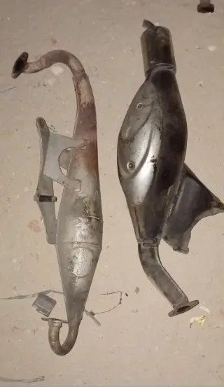 Tubos de escape para motos