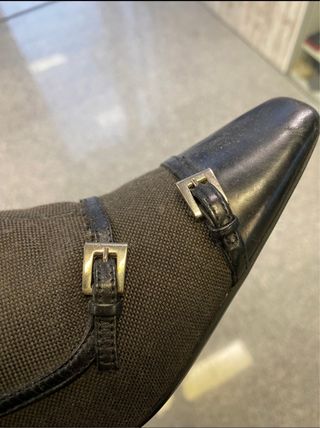 Stivali Prada in tela marrone con tacco