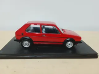 Maqueta Coche Golf GTI Roja