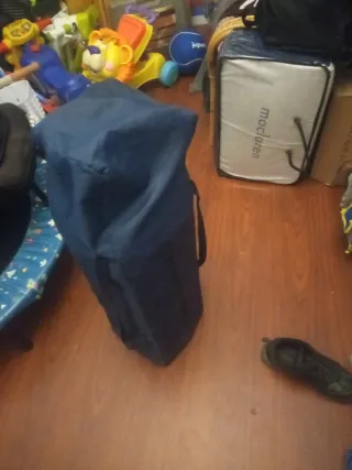 Cuna de viaje plegable