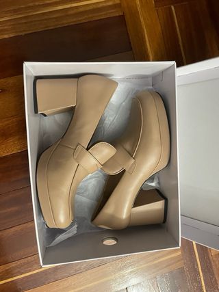 Mocasines tacón piel & Other Stories beige