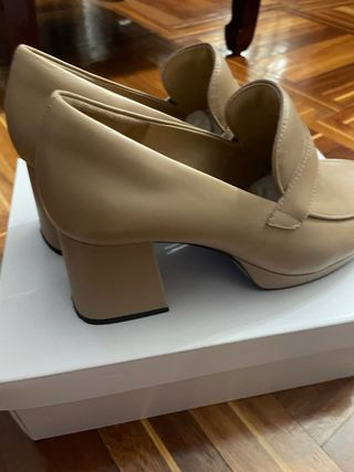 Mocasines tacón piel & Other Stories beige