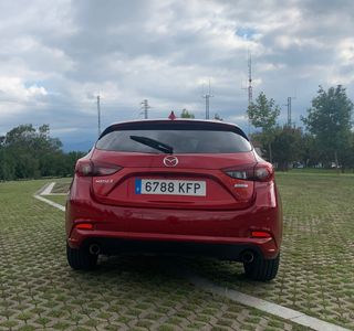 Mazda 3 black edition