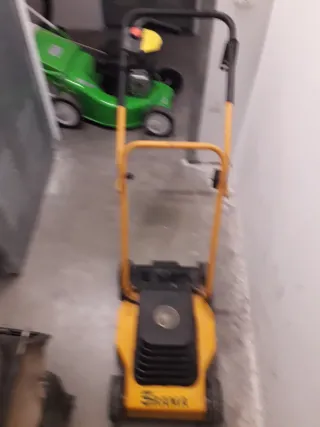 Cortacésped eléctrico pequeño ERAMA