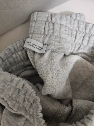 Pantalón jogger Zara gris