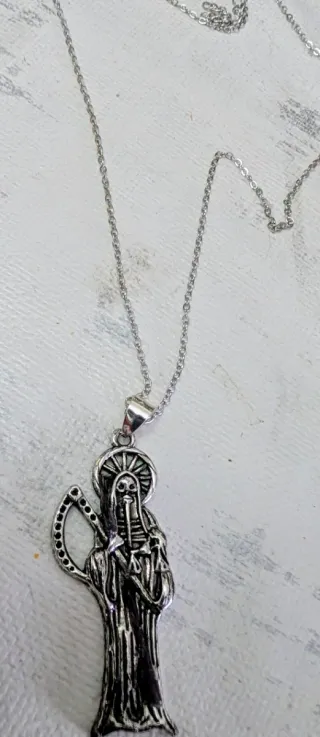 Medalla Santa Muerte Plateado