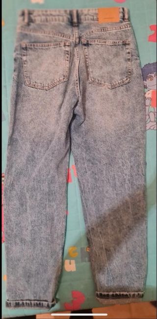 Vaqueros mujer desgastados