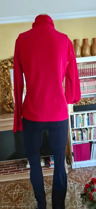 Chaqueta polar East Risen roja y azul