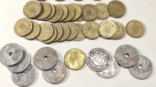 Lote 52 Monedas antiguas de pesetas y céntimos