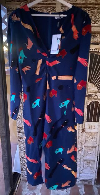 Camisas, vestidos Minueto, Akinolaude y Lolitas