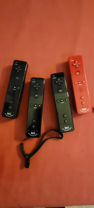 lote de Mandos  Wii Negro y Rojo