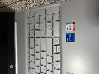 Portátil HP 15s-fq5023np i7 16GB 512GB