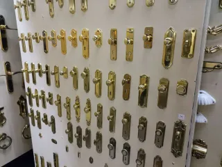 Tiradores de latón baño oro y latón pulido