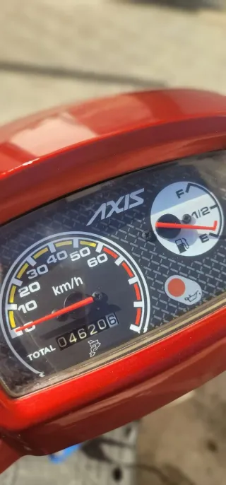 Yamaha Axis Scooter Rojo