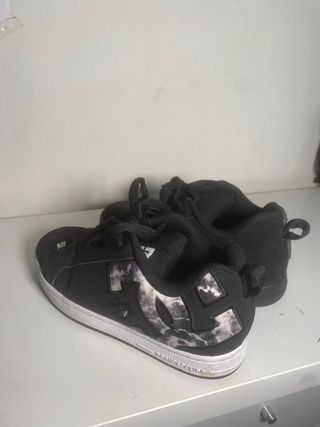 Zapatillas Skate DC Shoes Negra y Blanca