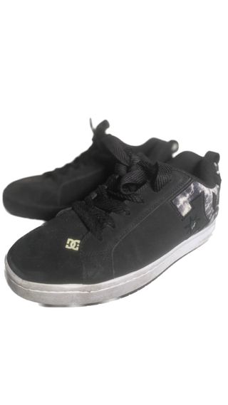 Zapatillas Skate DC Shoes Negra y Blanca