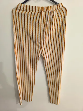 Calças largas listradas