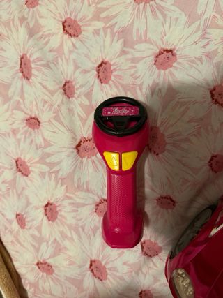 Coche deportivo Barbie rosa