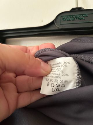 CONJUNTO Pantalones y sudadera grises acampanados